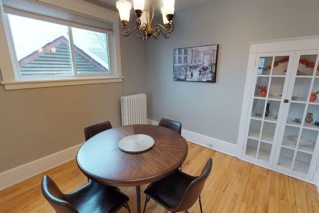 Bright, Clean, Private. In The Heart Of Downtown! Parking, Wi-Fi And Netflix Included Apartment Ottawa Exterior photo